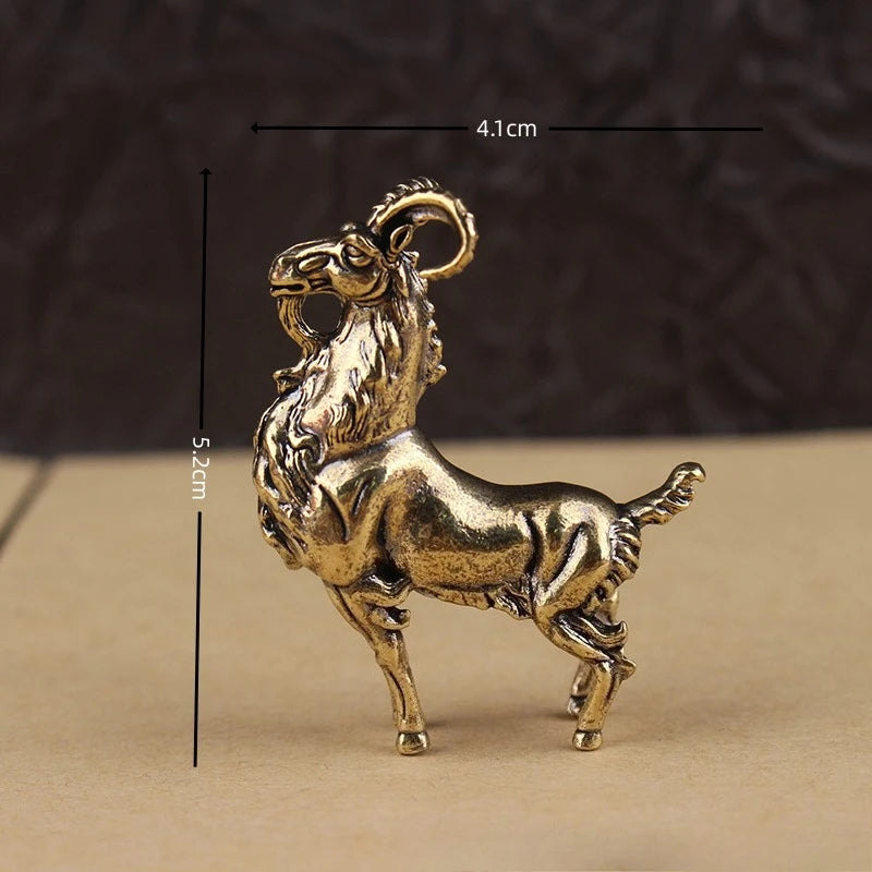 Ao Jiao Ling Yang Figurine (傲角羚羊摆件)