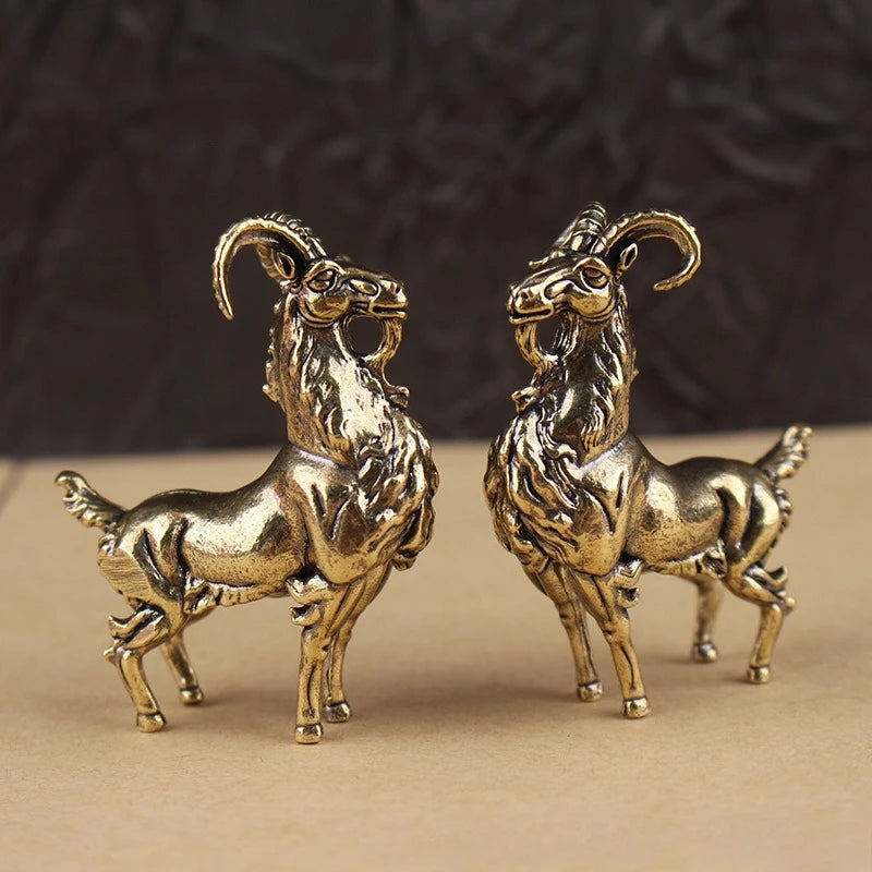 Ao Jiao Ling Yang Figurine (傲角羚羊摆件)